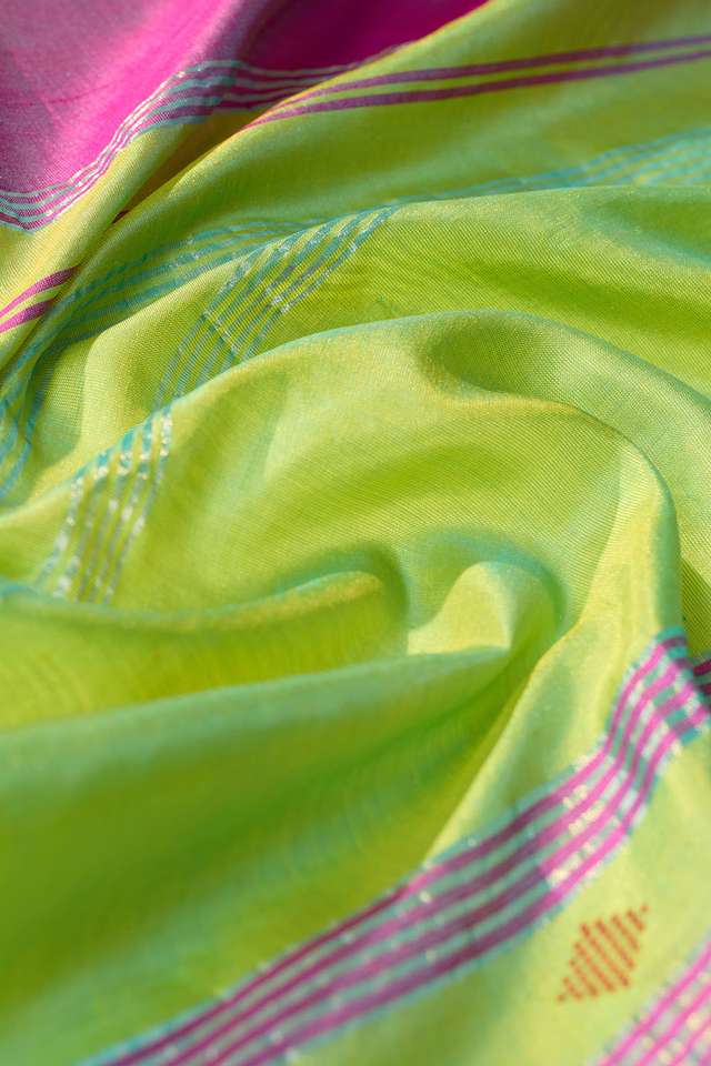 Pink Woven Pure Silk Bengal Saree thumbnail image number null