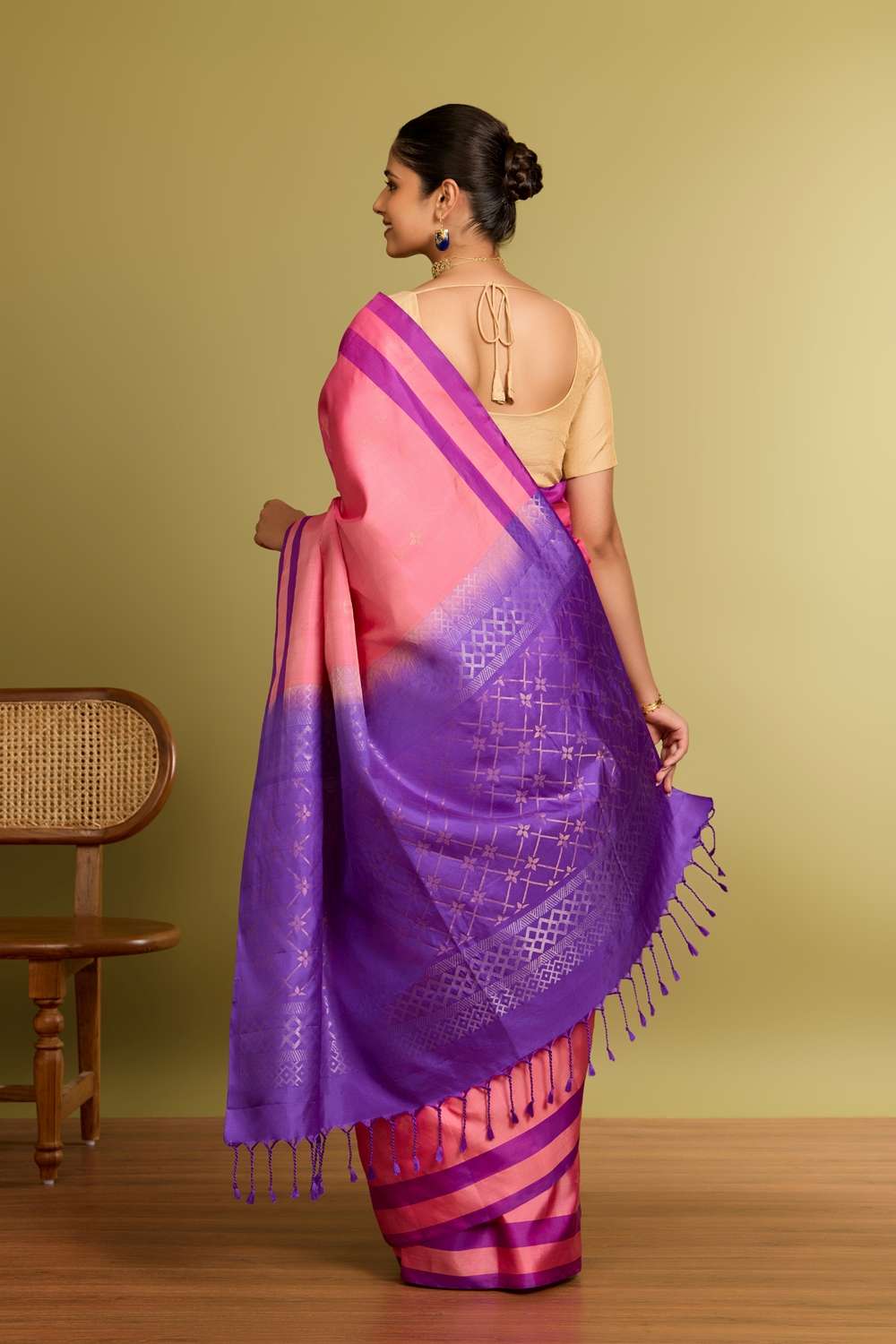 Light Pink Woven Soft Pure Silk Saree image number null