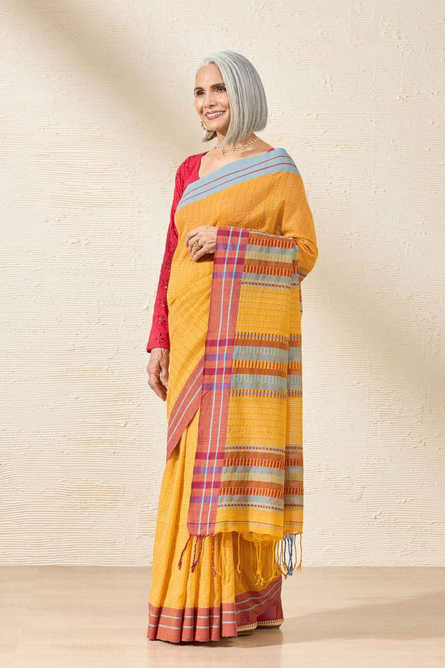 Yellow Woven Pure Cotton Bengal Saree thumbnail image number null