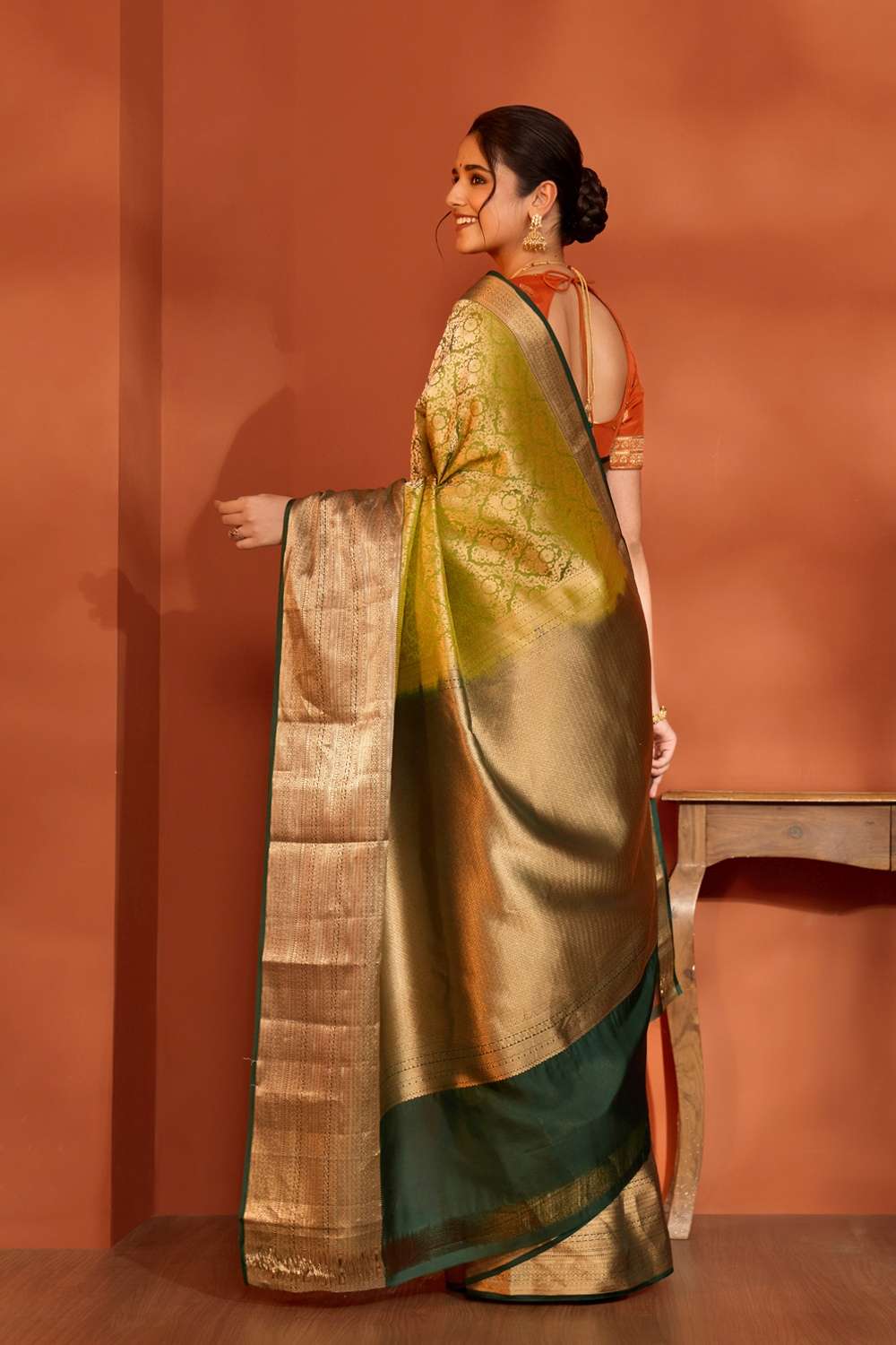 Light Green Woven Kanjeevaram Inspired Design Silk Viscose Saree image number null