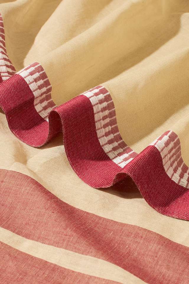 Beige Woven Pure Cotton Bengal Saree thumbnail image number null