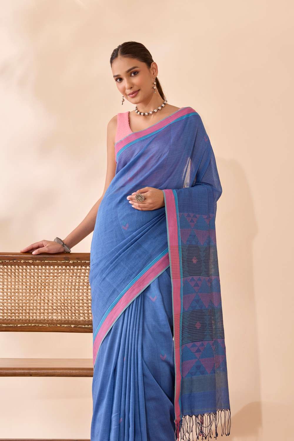 Blue Bengal Pure Cotton Jamdani Saree image number null