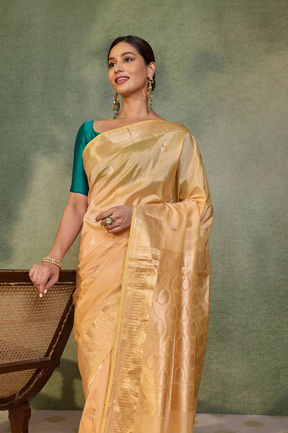 Light Orange Silk Viscose Kadwa Banarasi Saree image number null