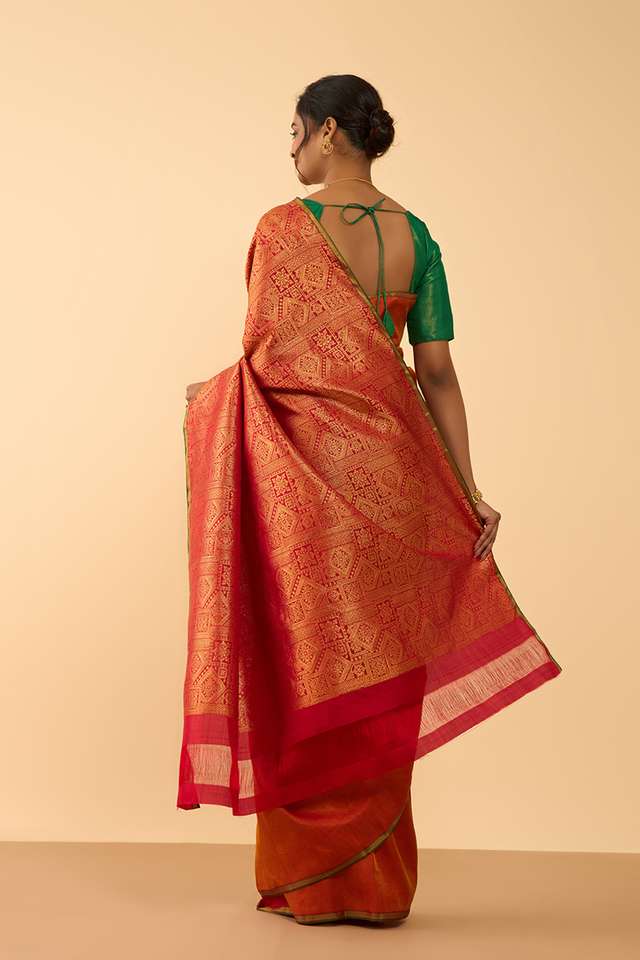 Red Pure Silk Woven Kanjivaram Saree thumbnail image number null