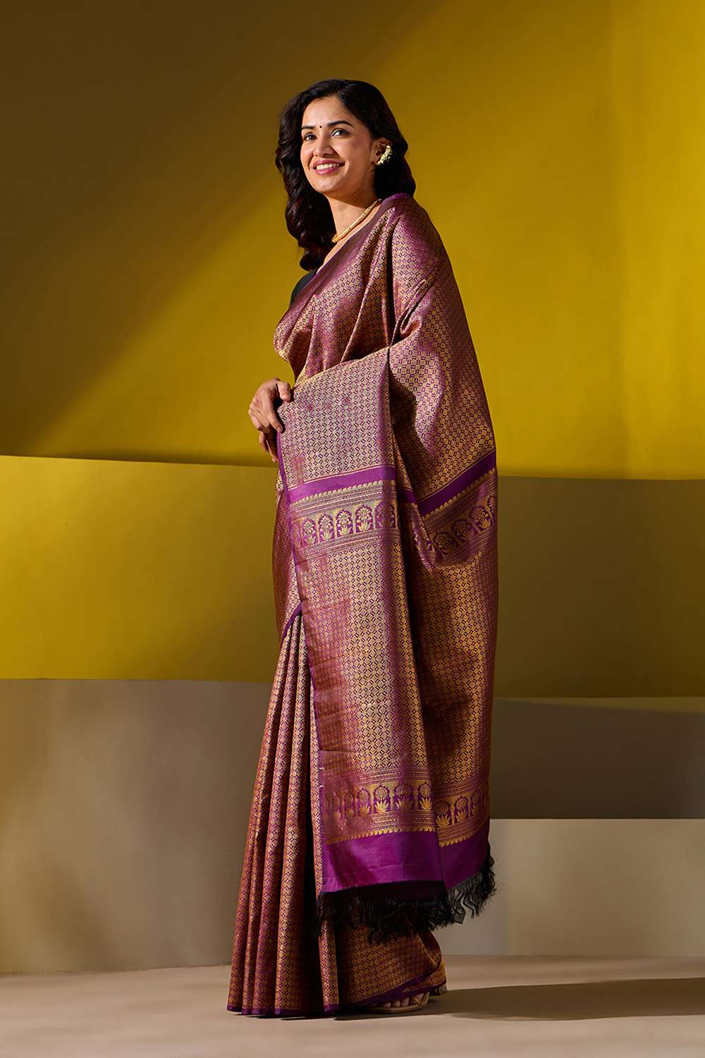 Purple Woven Pure Silk Kanjivaram Saree image number null