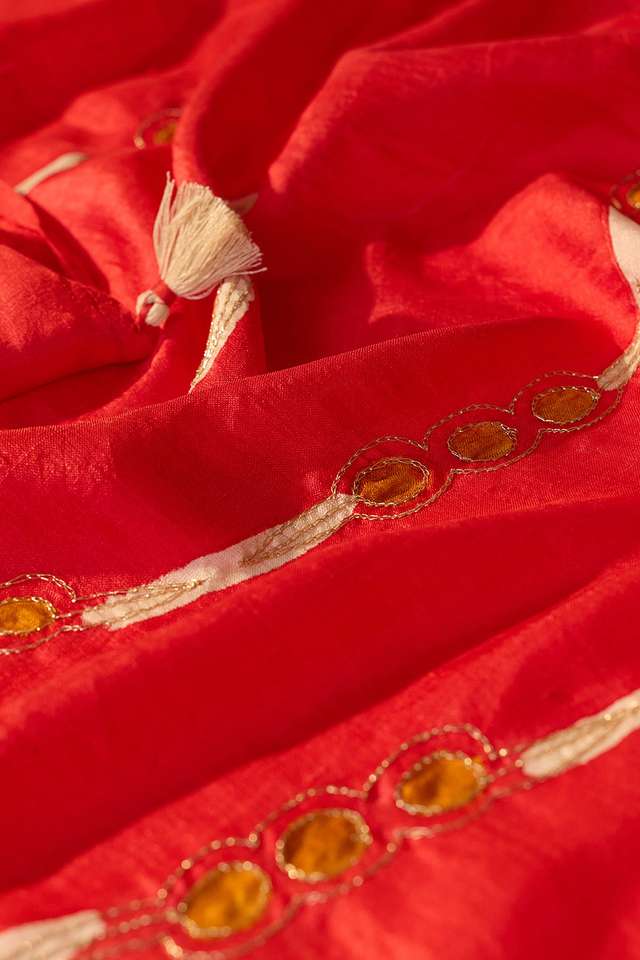 Red Pure Silk Aari Embroidery Saree thumbnail image number null