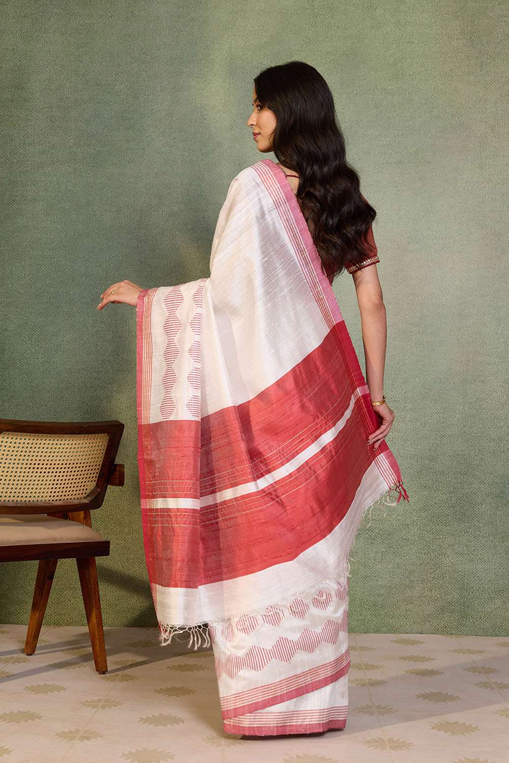 Off White Woven Pure Tussar Silk Bhagalpur Saree image number null