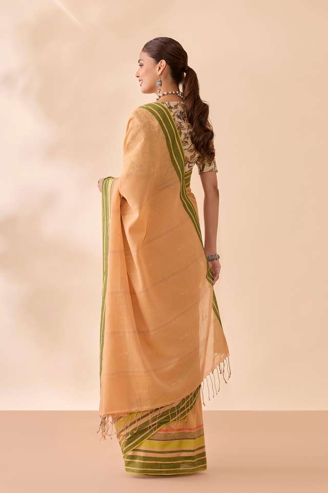 Light Orange Bengal Pure Cotton Jamdani Saree thumbnail image number null