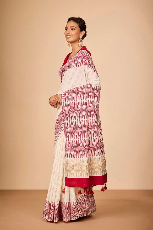 Off White Pure Cotton Printed Embroidery Saree thumbnail image number null