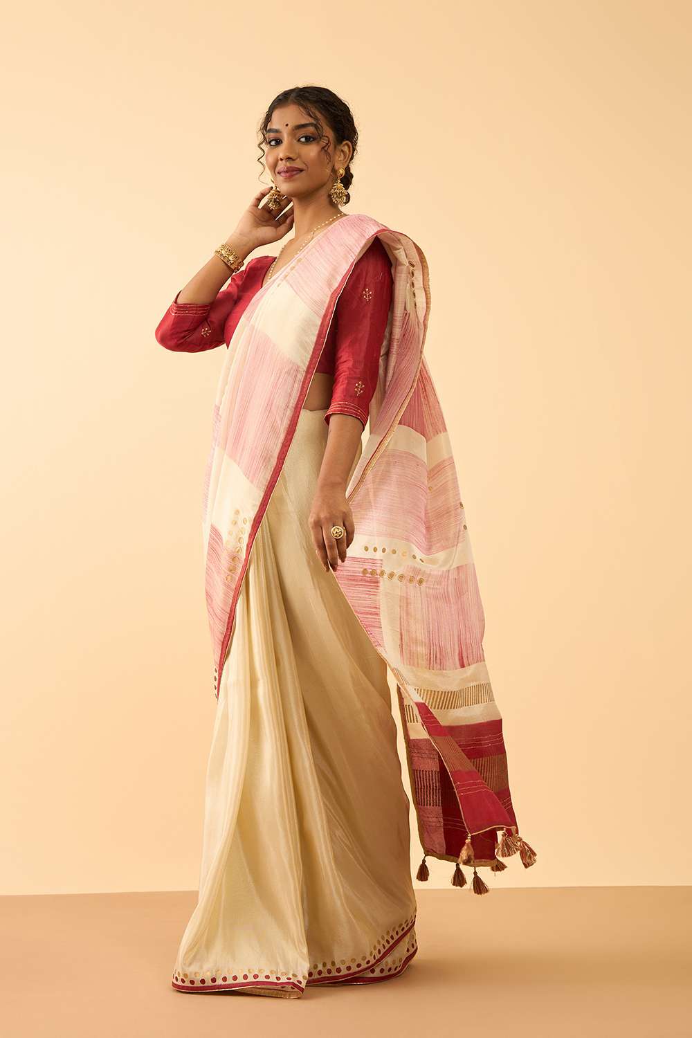 Off White Pure Tissue Organza Printed Embroidery Saree image number null