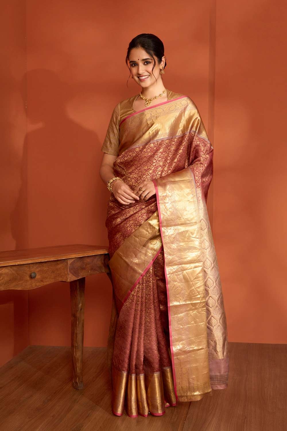 Brown Woven Kanjeevaram Inspired Design Silk Viscose Saree image number null