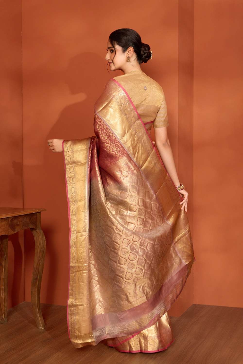 Brown Woven Kanjeevaram Inspired Design Silk Viscose Saree image number null