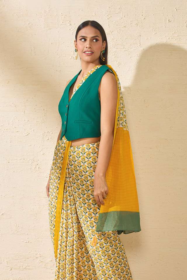 Yellow Screen Printed Bengal Pure Mulmul Cotton Saree image number