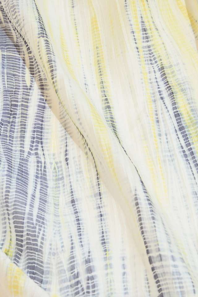 Light Yellow Pure Silk Cotton Tie and Dye Saree thumbnail image number null