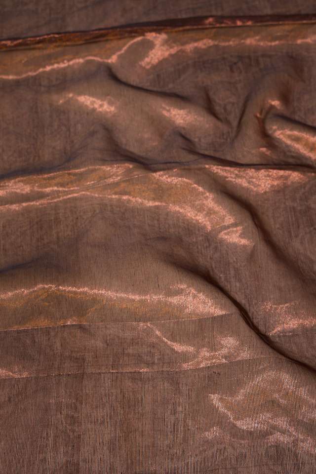Grey Woven Pure Silk Tissue Maheshwari Saree thumbnail image number null