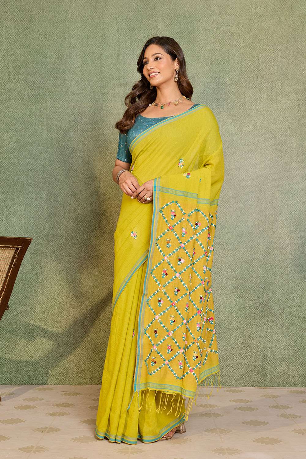Light Green Bengal Pure Cotton Embroidered Saree image number null