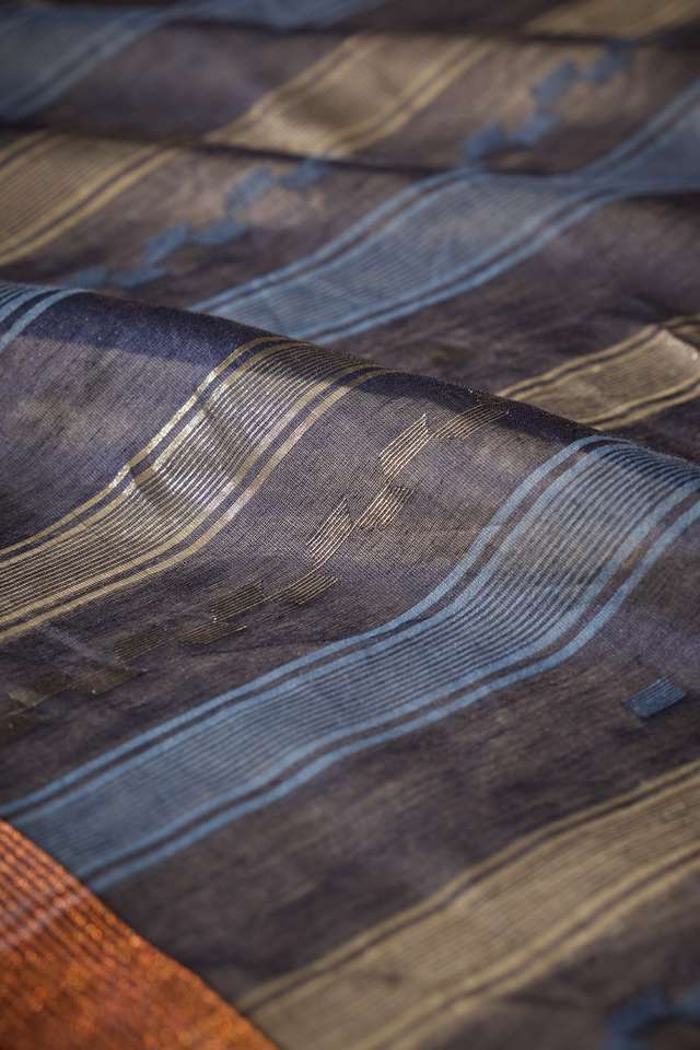 Dark Blue Bengal Pure Silk Cotton Jamdani Saree thumbnail image number null