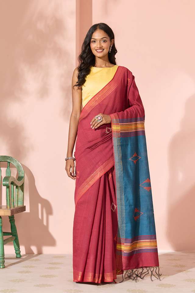 Dark Red Woven Silk Viscose Bhagalpur Saree thumbnail image number null