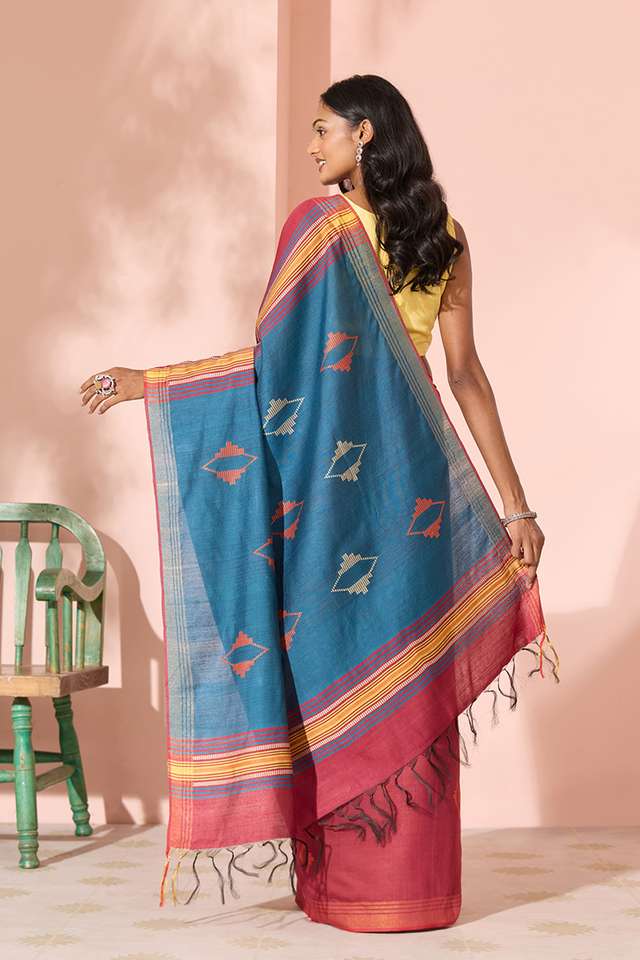 Dark Red Woven Silk Viscose Bhagalpur Saree thumbnail image number null
