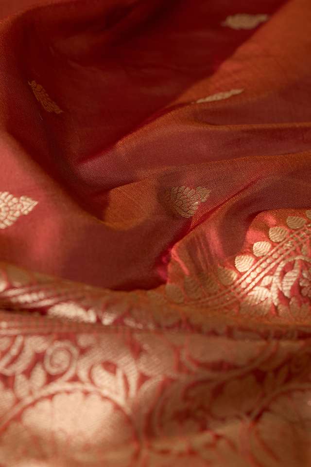 Light Violet Woven Pure Silk Cotton Maheshwari Saree thumbnail image number null