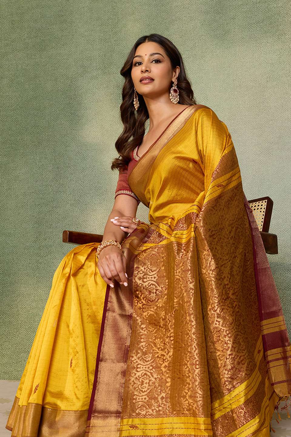 Yellow Woven Pure Silk Maheshwari Saree