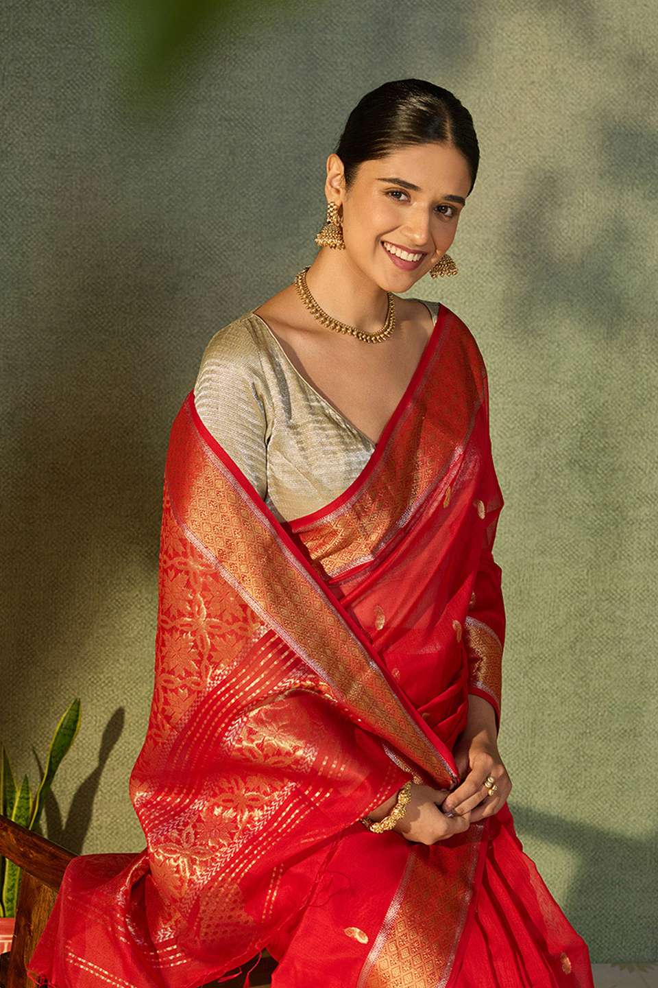 Red Woven Pure Silk Cotton Maheshwari Saree