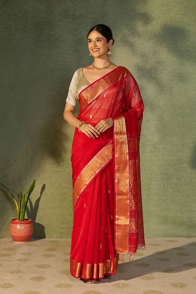Red Woven Pure Silk Cotton Maheshwari Saree thumbnail image number null