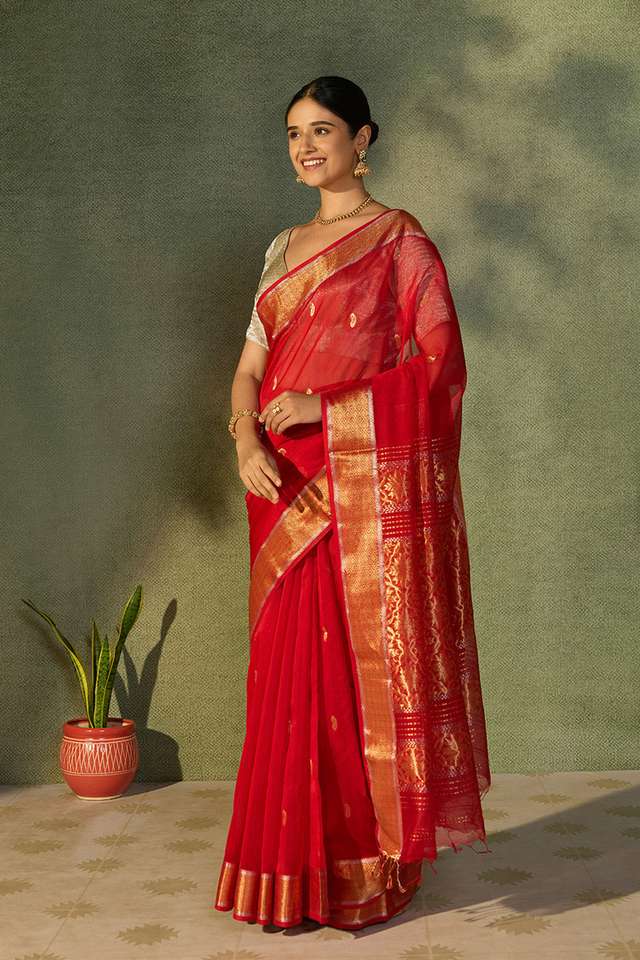 Red Woven Pure Silk Cotton Maheshwari Saree thumbnail image number null