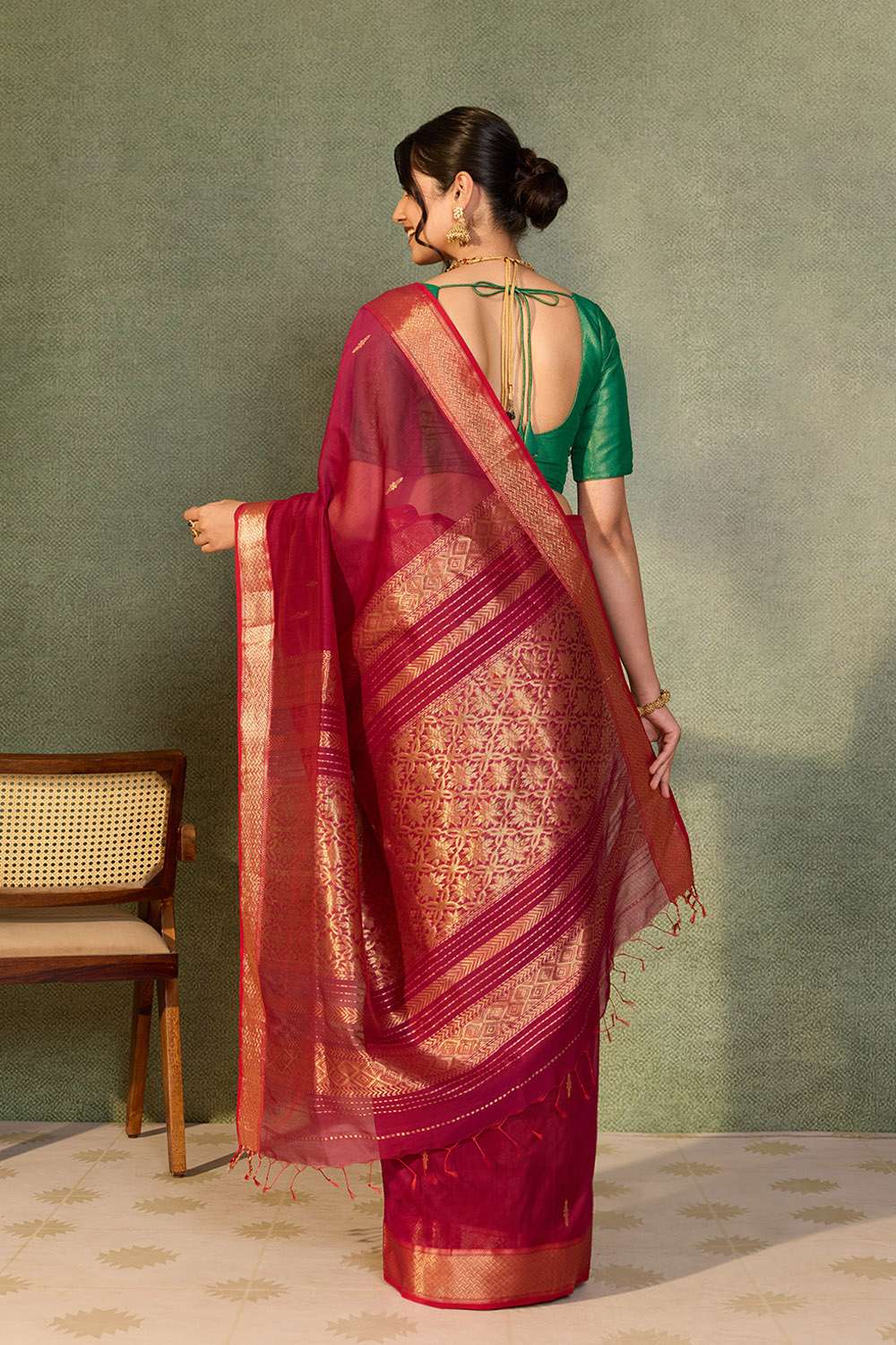 Pink Woven Pure Silk Cotton Maheshwari Saree image number null