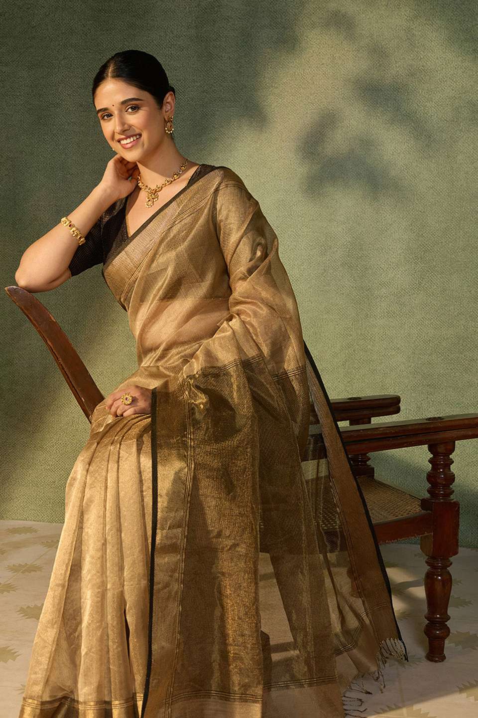 Gold Beige Woven Pure Tissue Cotton Maheshwari Saree