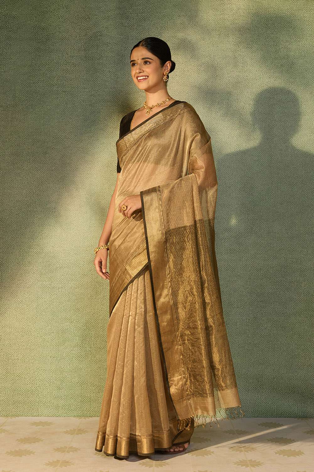 Gold Beige Woven Pure Tissue Cotton Maheshwari Saree image number null