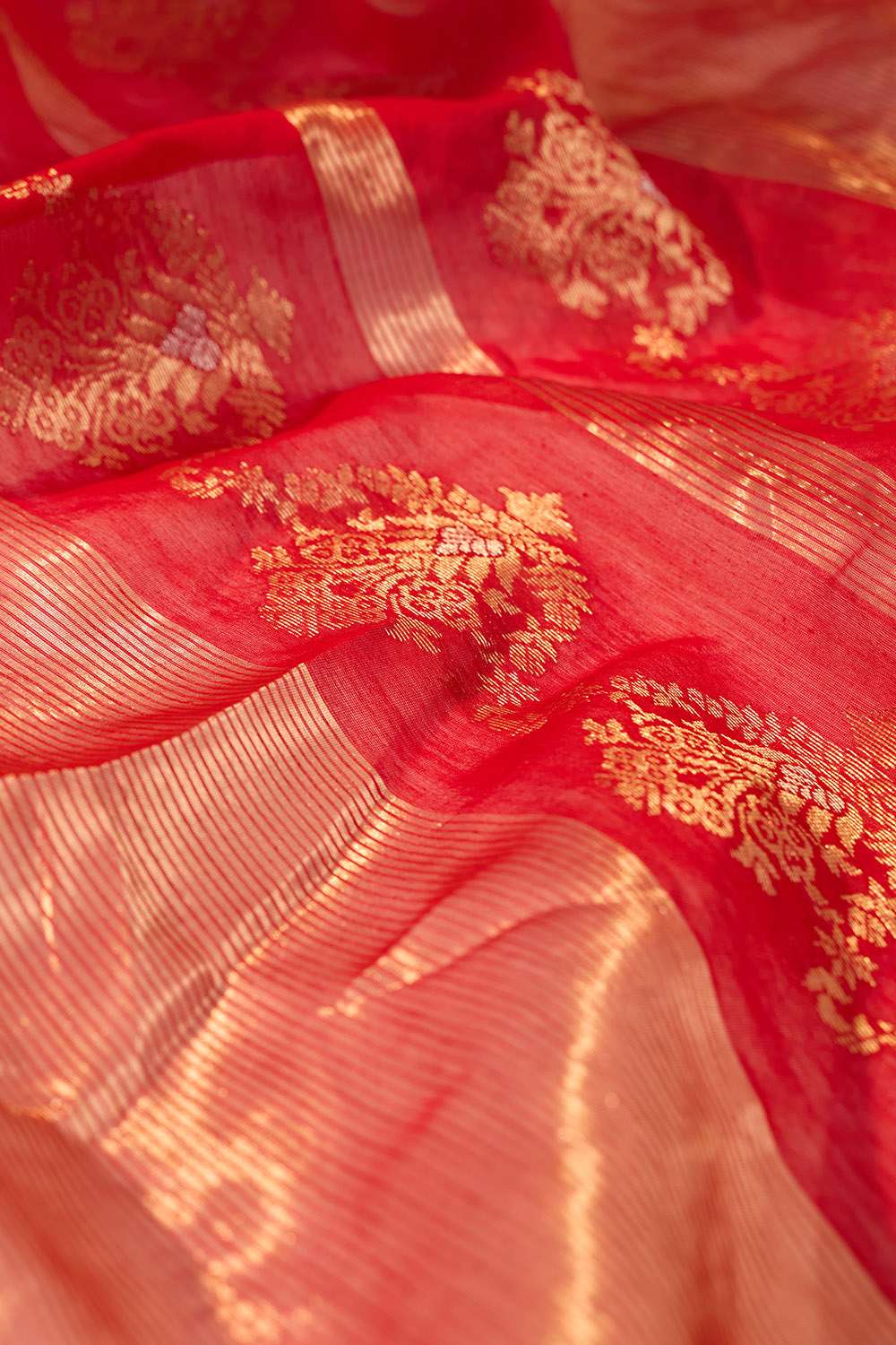 Red Woven Pure Silk Cotton Chanderi Saree image number null