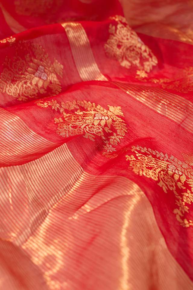 Red Woven Pure Silk Cotton Chanderi Saree thumbnail image number null