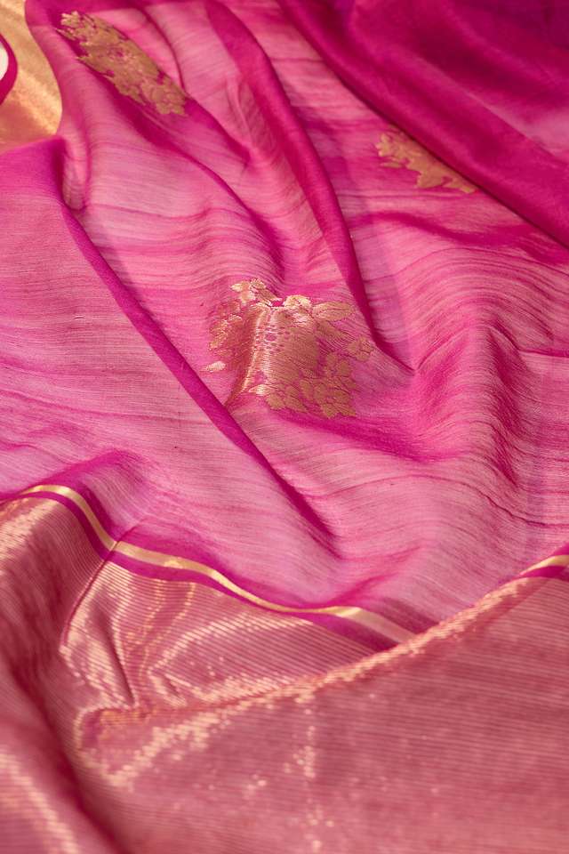 Dark Pink Woven Pure Silk Cotton Chanderi Saree thumbnail image number null