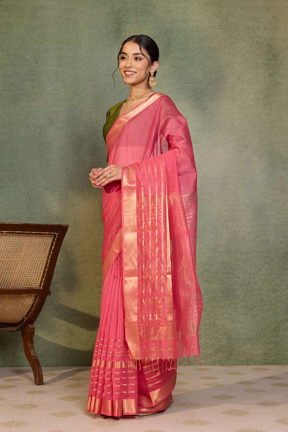 Pink Maheshwari Pure Silk Cotton Woven Saree image number null