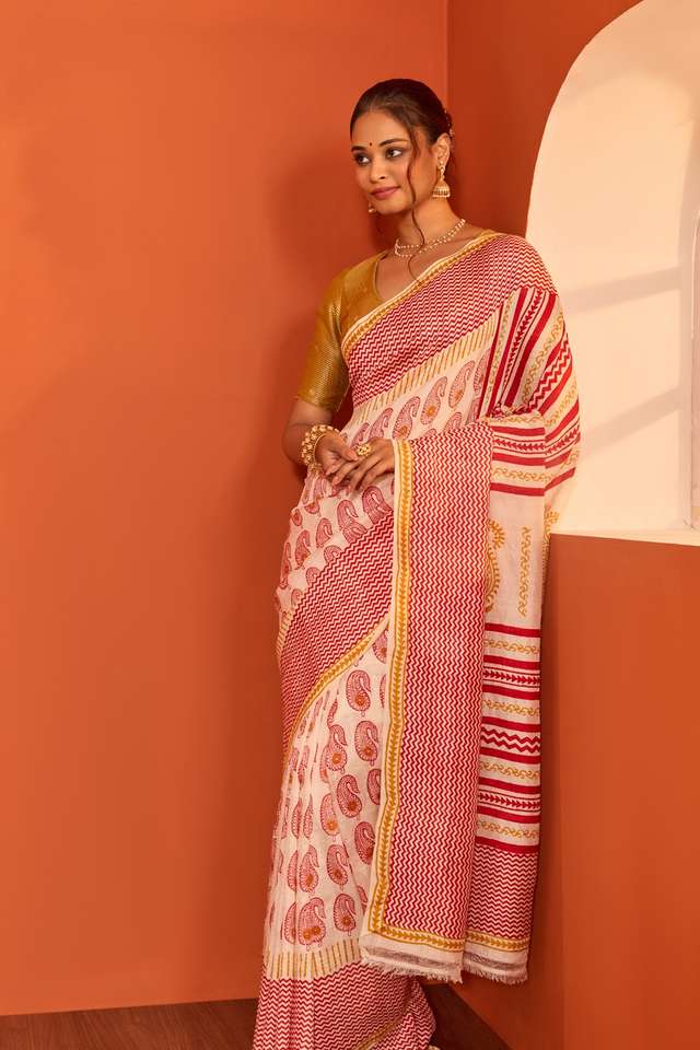 Off White Bengal Block Printed Pure Silk Saree image number