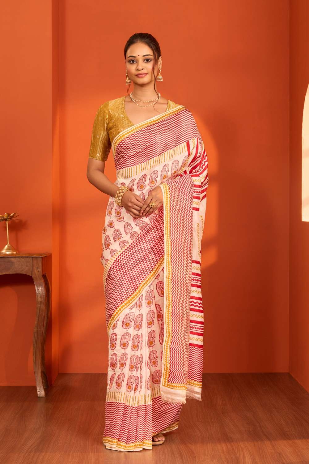 Off White Bengal Block Printed Pure Silk Saree image number null
