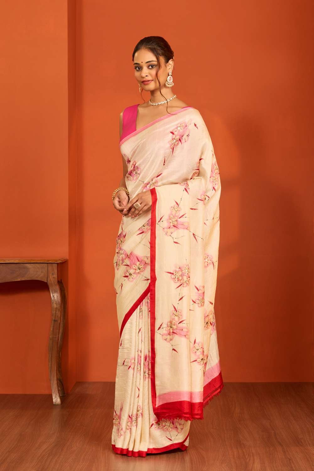 Off White Bengal Pure Silk Kantha Saree image number null