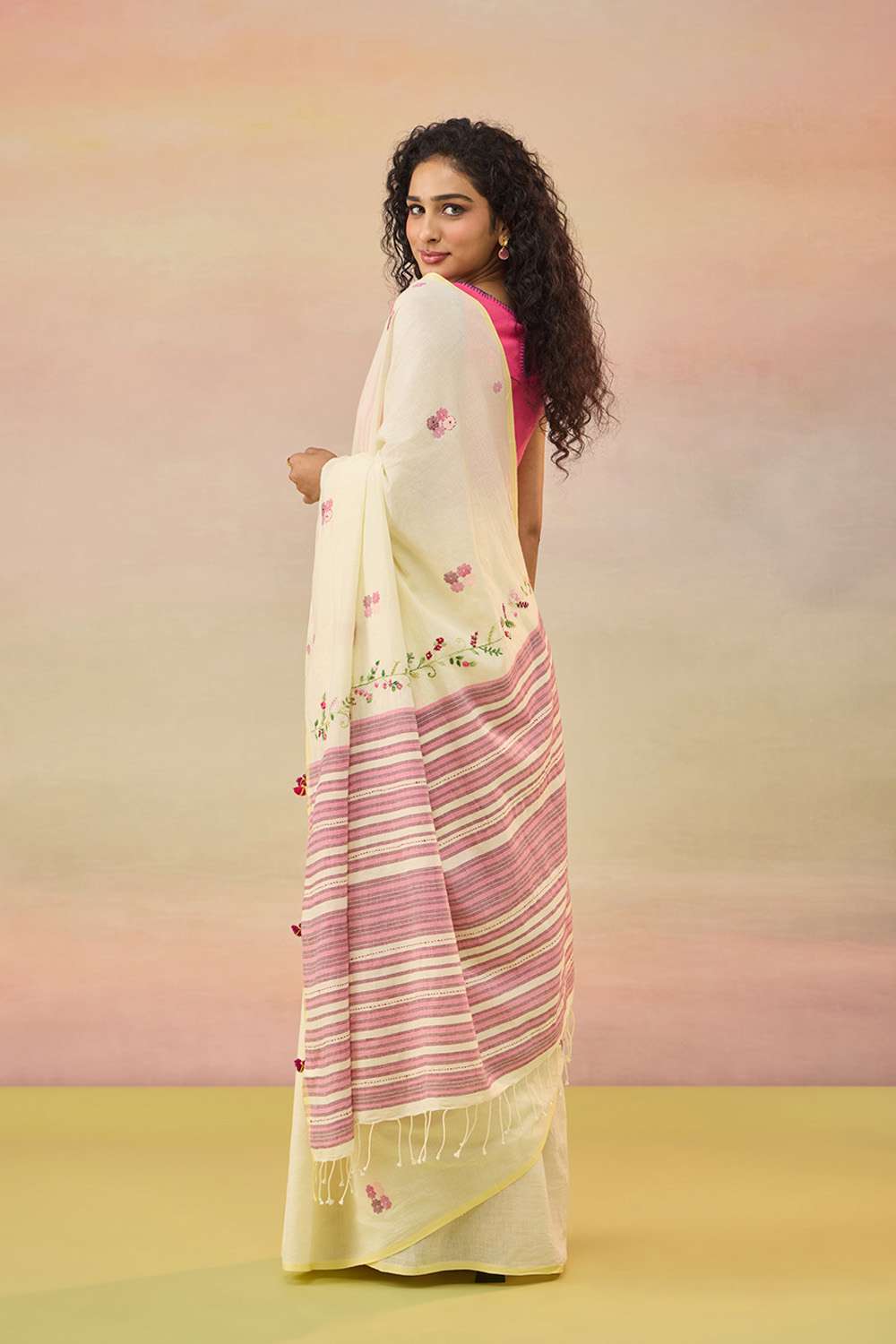 Light Yellow Bengal Pure Cotton Jamdani Saree image number null