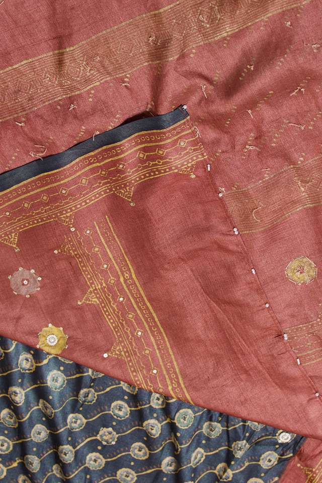 Grey Pure Tussar Silk Printed Embroidery Saree thumbnail image number null