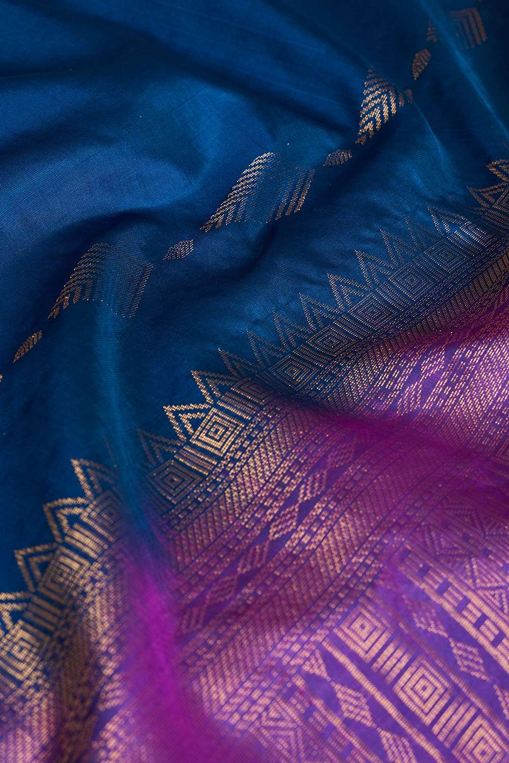 Blue Woven Soft Pure Silk Saree image number null