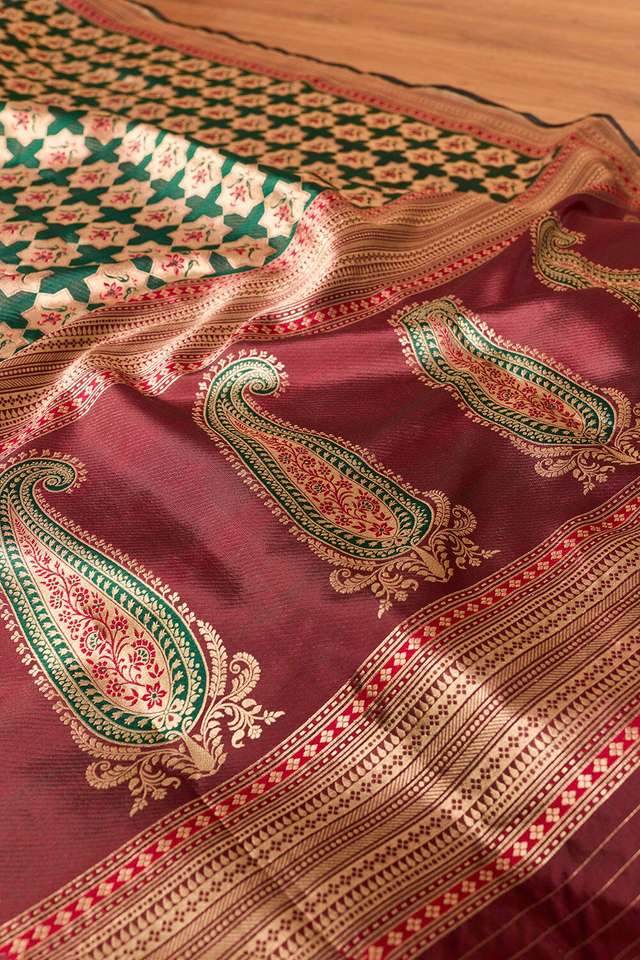 DarkGreen Pure Silk Brocade Banaras Saree thumbnail image number null