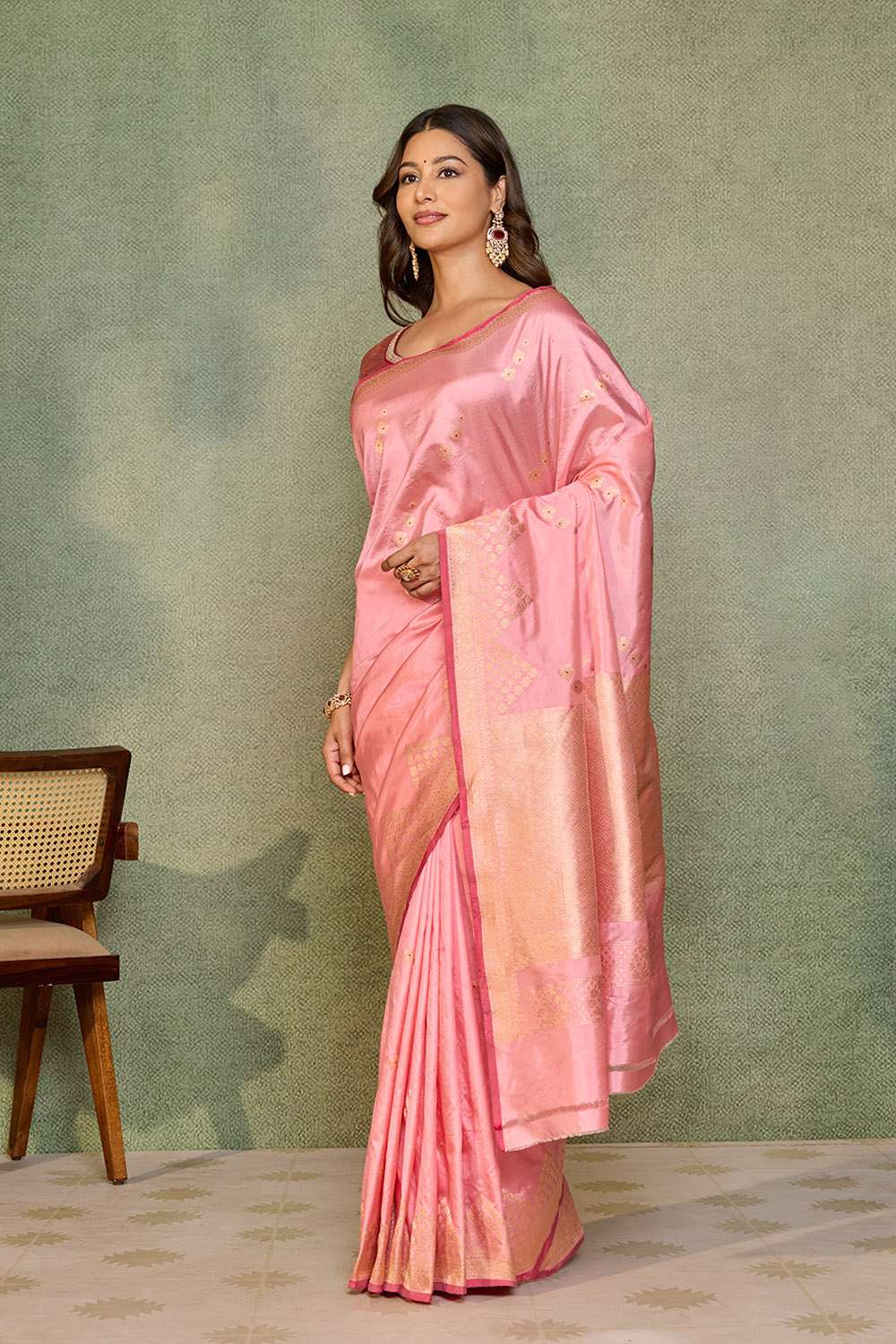Light Pink Pure Silk Kadwa Banarasi Saree image number null