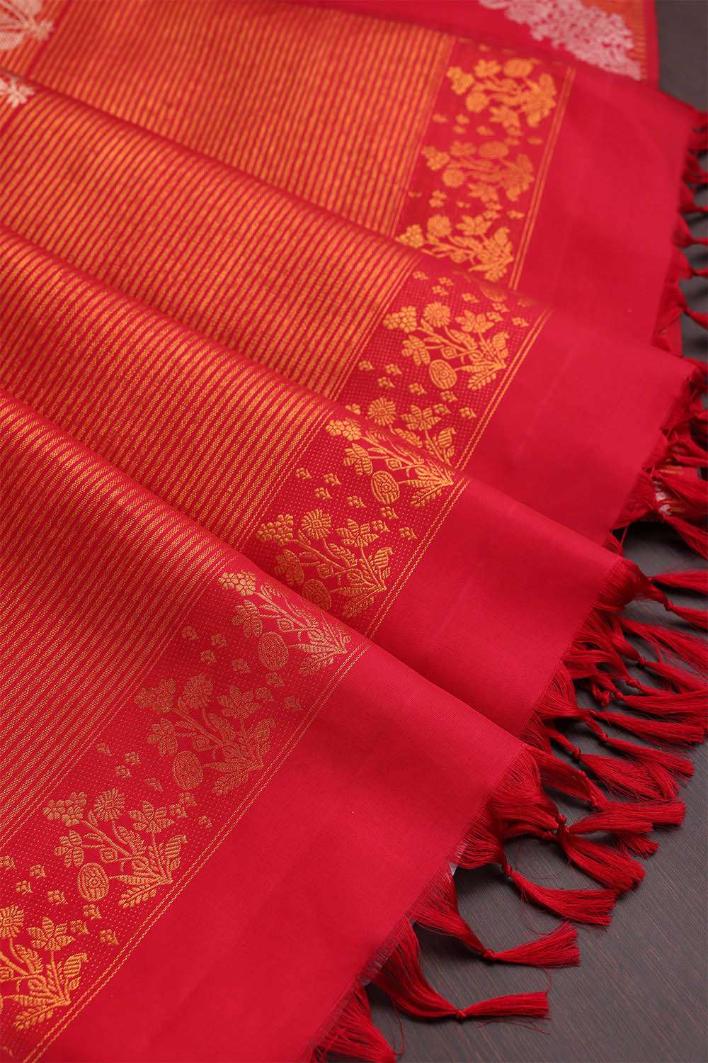 Red Kanjivaram Silk Saree image number null