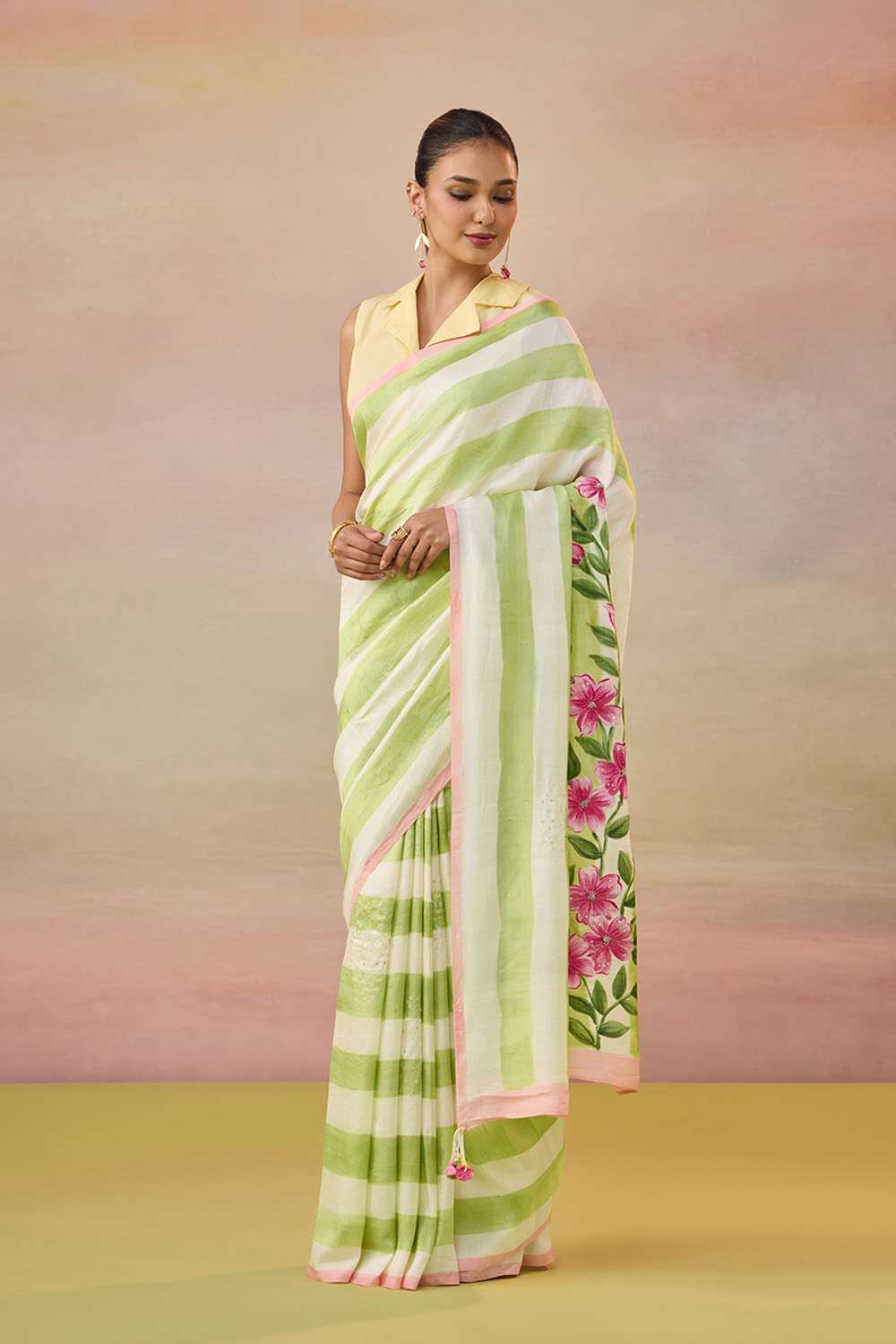 Light Green Bengal Pure Silk Hand Painted Embroidered Saree image number null