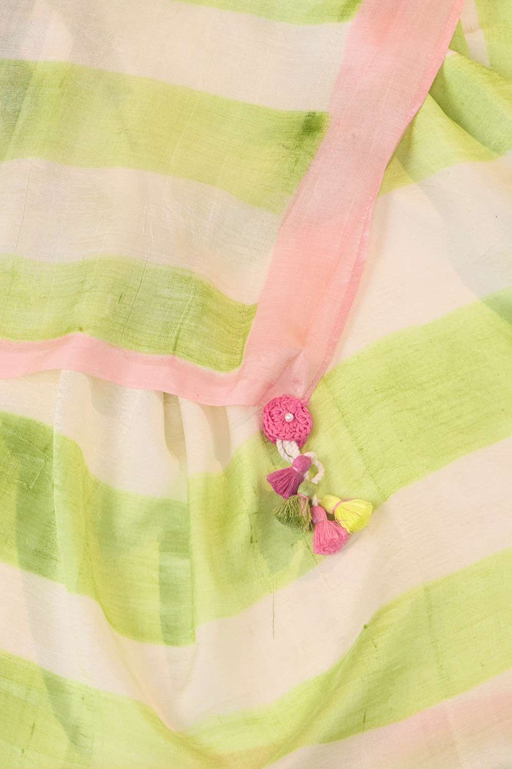 Light Green Bengal Pure Silk Hand Painted Embroidered Saree image number null
