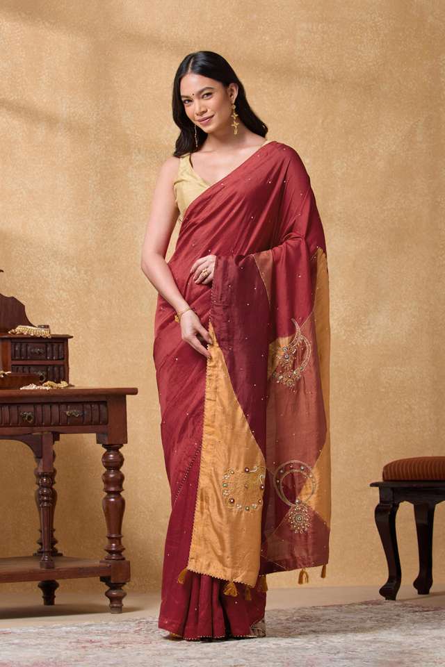 Red Pure Silk Embroidered Saree thumbnail image number null