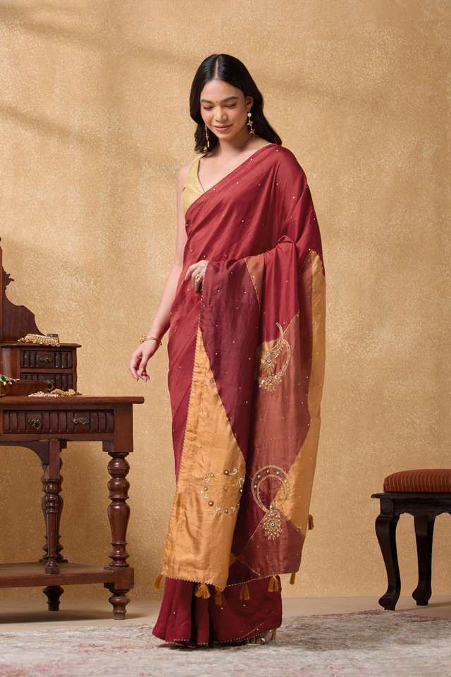 Red Pure Silk Embroidered Saree thumbnail image number null