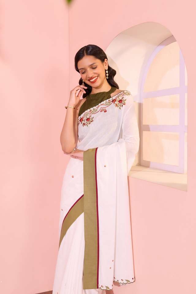 Off White  Pure Cotton Embroidered Saree image number