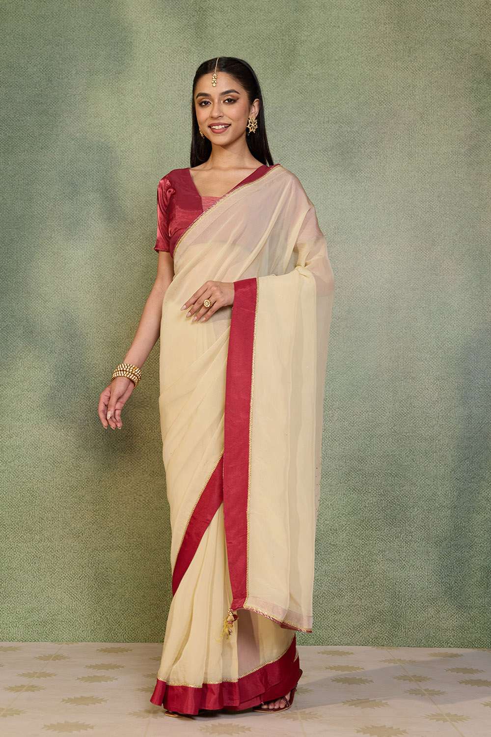 Off White Woven Viscose Organza Saree image number null